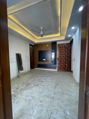 Bedroom in 2 BHK Builder Floor at Chattarpur – for Rent