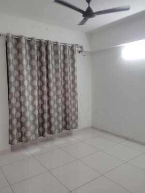 Room in 3 BHK Apartment at Ambli – for Rent