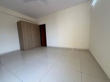 Room in 3 BHK Apartment at RPS Auria, Sector 88 – for Rent