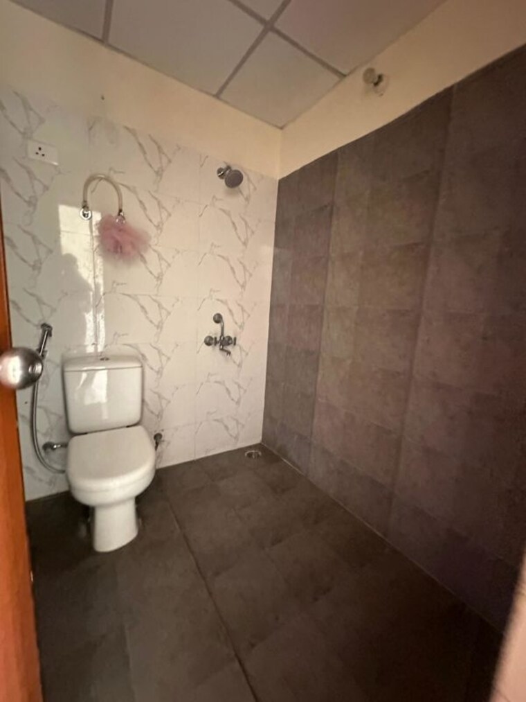 Bathroom, rps-auria 3 Bedroom 1565 Sq.Ft. Apartment In Sector 88 Faridabad 9931033