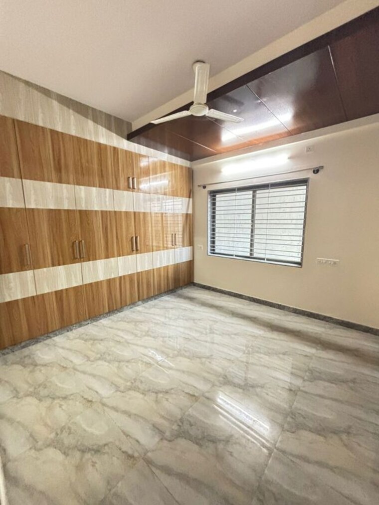 Room, vignana nagar 3 Bedroom 1600 Sq.Ft. Apartment In Vignana Nagar Bangalore 9931039