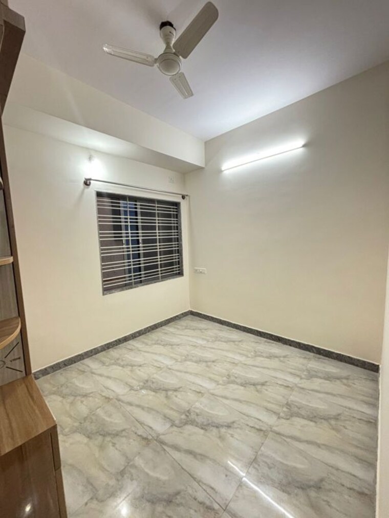 Room, vignana nagar 3 Bedroom 1600 Sq.Ft. Apartment In Vignana Nagar Bangalore 9931039