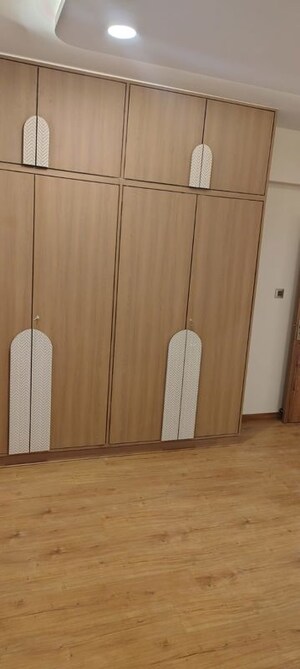 Bathroom in 3 BHK Apartment at Frazer Town – for Rent