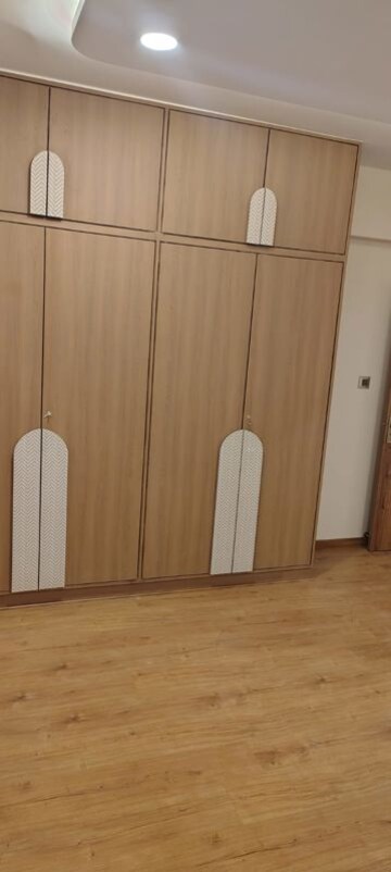 Bathroom in 3 BHK Apartment at Frazer Town – for Rent