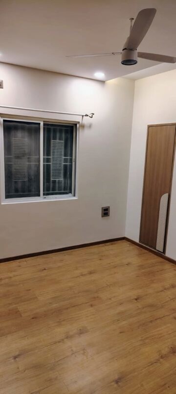 Room in 3 BHK Apartment at Frazer Town – for Rent