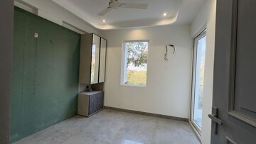 Room in 2 BHK Builder Floor at Chattarpur – for Rent
