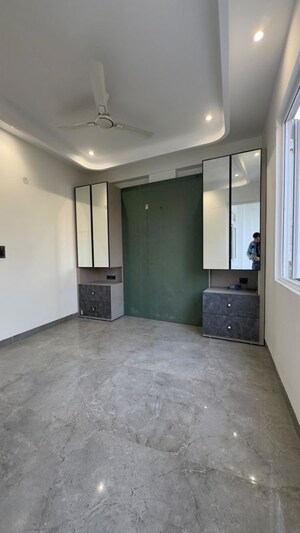 Room in 2 BHK Builder Floor at Chattarpur – for Rent