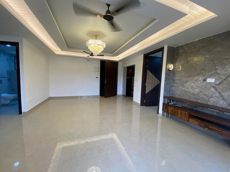 Living Room, chattarpur 3 Bedroom 155 Sq.Yd. Builder Floor In Chattarpur Delhi 9931049