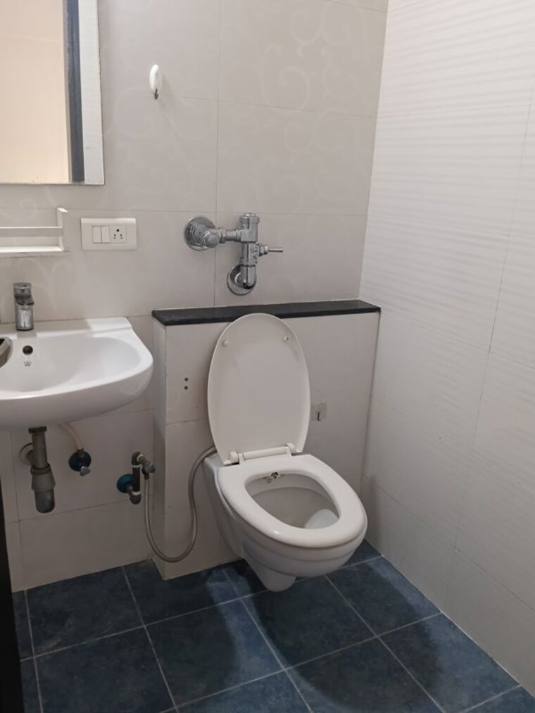 Bathroom, nyati-ethos 3 Bedroom 1260 Sq.Ft. Apartment In Undri Pune 9931060