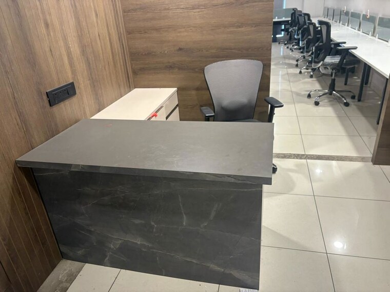 Team Area, shyamal Commercial Office Space 1000 Sq.Ft. In Shyamal Ahmedabad 9931058