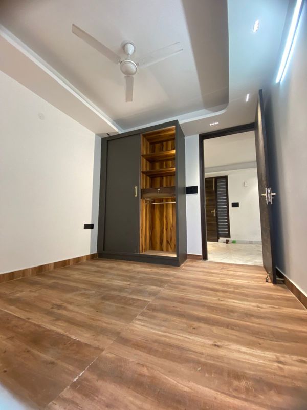 3 BHK + Servant Room Builder Floor For Rent in Chattarpur