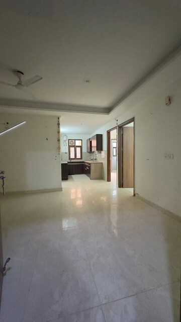 Room in 3 BHK Builder Floor at Chattarpur – for Rent