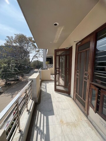 Balcony in 2 BHK Builder Floor at Sector 47 – for Rent