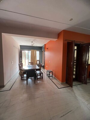 Living Room in 2 BHK Builder Floor at Sector 47 – for Rent