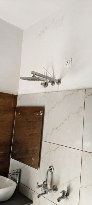 2 BHK Builder Floor For Rent in Malsi