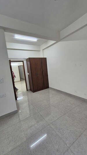 3 BHK Apartment For Rent in Amrapali Heartbeat City, Sector 107