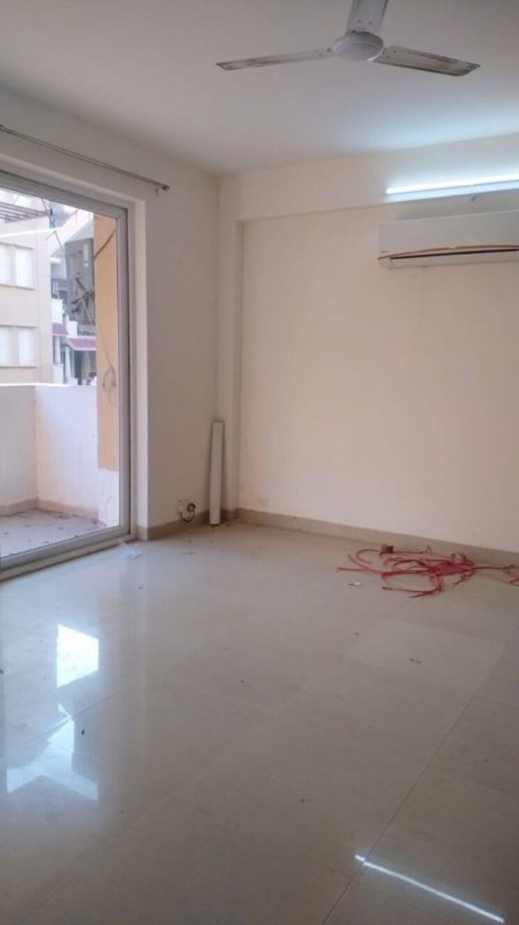 Room, emaar-emerald-floors-premier 3.5 Bedroom 1650 Sq.Ft. Apartment In Sector 65 Gurgaon 9929537