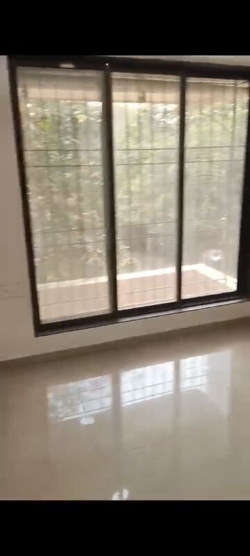 Room in 1.5 BHK Apartment at Shree Sai D N Nagar Shivneri CHS Ltd, Andheri West – for Sale