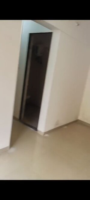 Furnished Amenities in 1.5 BHK Apartment at Shree Sai D N Nagar Shivneri CHS Ltd, Andheri West – for Sale