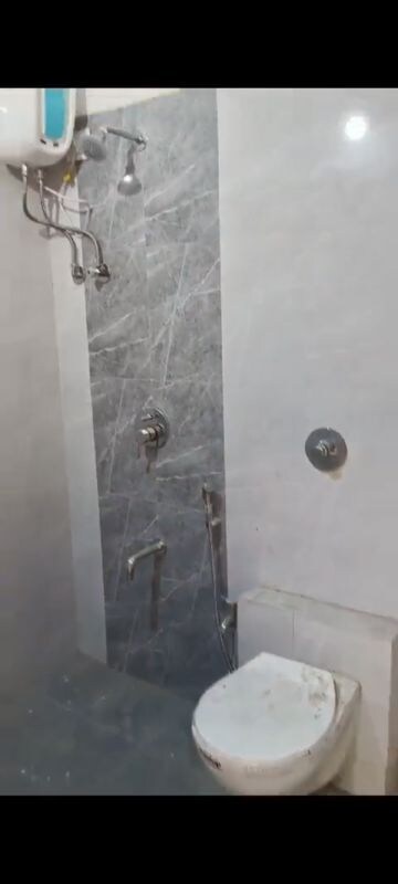 Furnished Amenities in 1.5 BHK Apartment at Shree Sai D N Nagar Shivneri CHS Ltd, Andheri West – for Sale