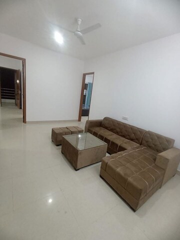 Living Room in 2 BHK Builder Floor at Sector 46 – for Rent