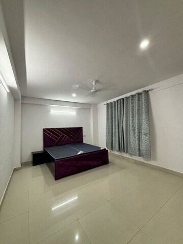 Living Room in 2 BHK Builder Floor at Sector 38 – for Rent