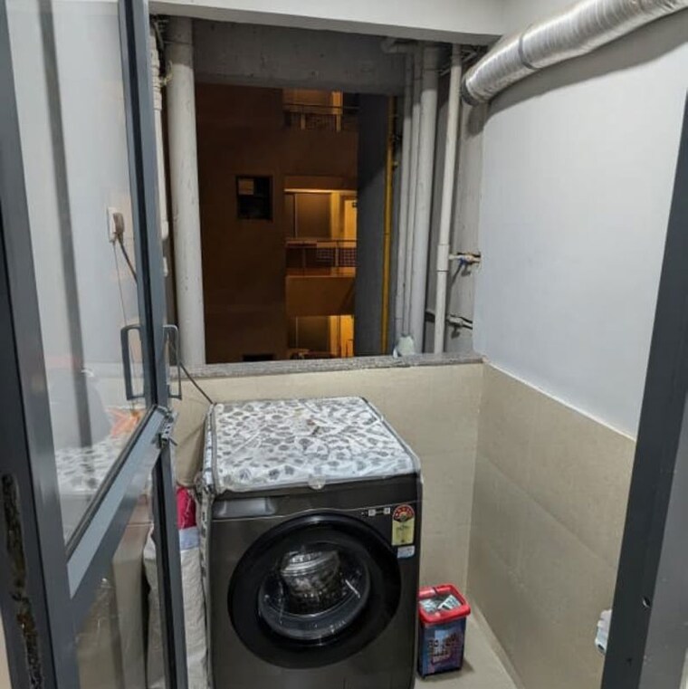  Parking, rohan-abhilasha 1 Bedroom 548 Sq.Ft. Apartment In Wagholi Pune 9931180