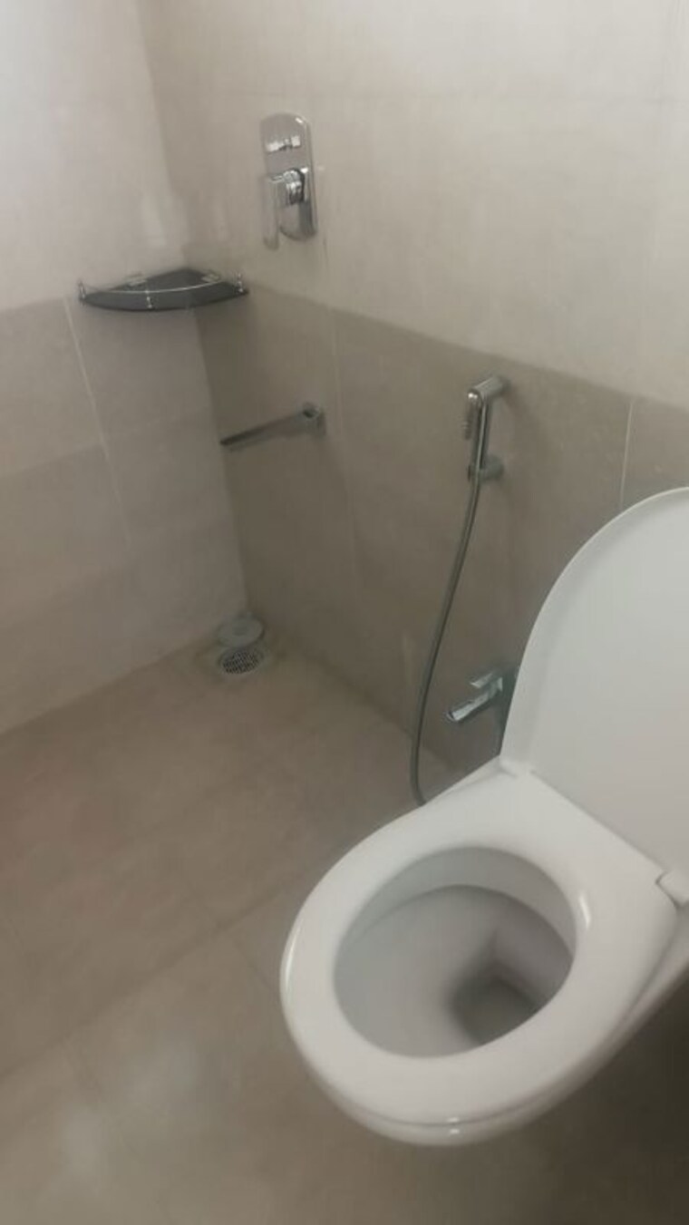Bathroom, paranjape-broadway 2 Bedroom 850 Sq.Ft. Apartment In Wakad Pune 9931182