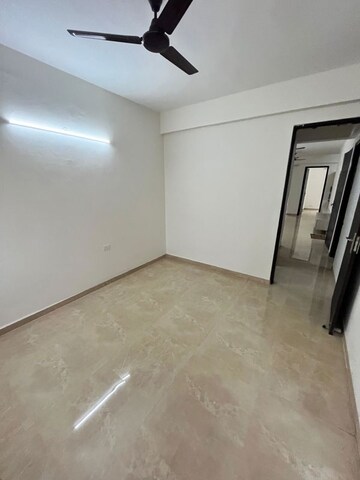 Room in 2.5 BHK Builder Floor at Signature Global Park 4 and 5, Sohna Sector 36 – for Rent