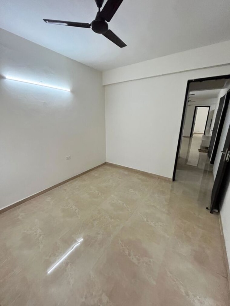Room, signature-global-park-4-and-5 2.5 Bedroom 1120 Sq.Ft. Builder Floor In Sohna Sector 36 Gurgaon 9931194