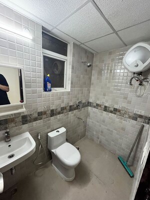 Bathroom in 2.5 BHK Builder Floor at Signature Global Park 4 and 5, Sohna Sector 36 – for Rent