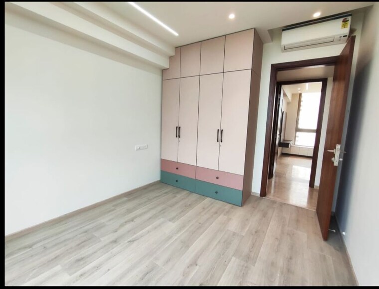 Room, hiranandani-lake-enclave-glendale 3 Bedroom 1200 Sq.Ft. Apartment In Thane West Thane 9931199