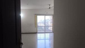 Room in 2 BHK Apartment at BPTP Park Grandeura, Sector 82 – for Rent