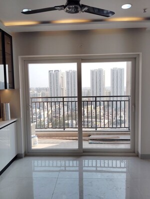 Room in 3 BHK Apartment at Poulomi Avante, Kokapet – for Rent