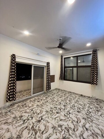 Bedroom in 3 BHK Apartment at Vasant Apartment Mayur Vihar, Mayur Vihar 1 – for Rent