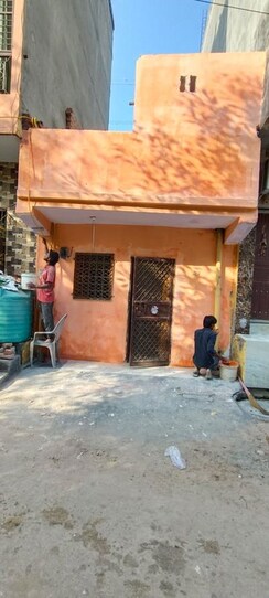 2.5 BHK + Extra Room Independent House For Sale in Meerut Road