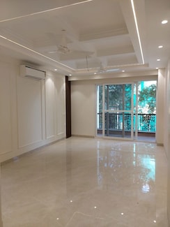 3.5 BHK + Pooja Room,Servant Room Apartment For Rent in Conscient Heritage One
