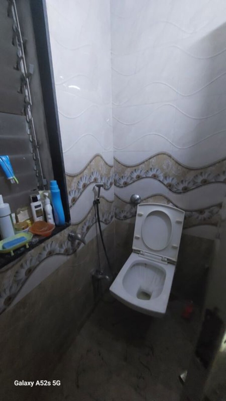 Bathroom, gokuldham-complex 2 Bedroom 600 Sq.Ft. Apartment In Goregaon East Mumbai 9931239