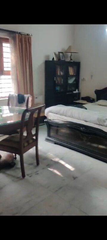 Gym in 3 BHK Independent House at Sector 21c – for Rent