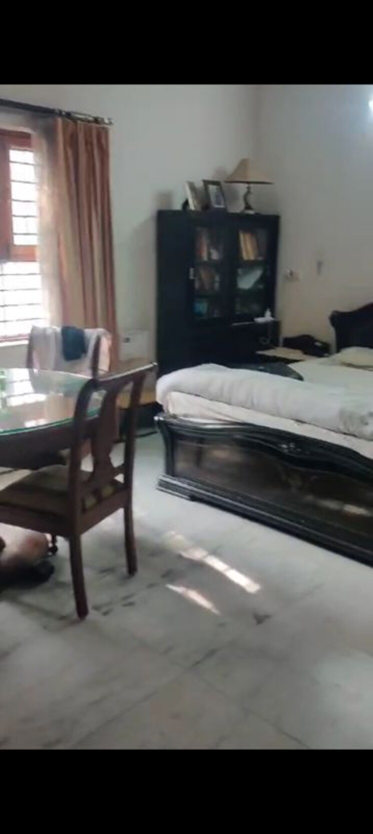 Gym, sector 21c 3 Bedroom 500 Sq.Yd. Independent House In Sector 21c Faridabad 9096509