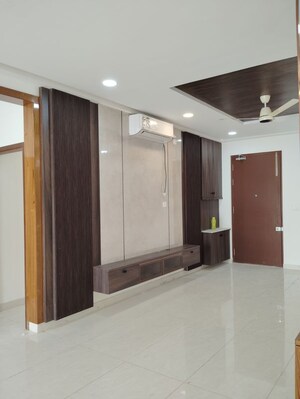 Room in 4 BHK Apartment at Prestige Beverly Hills, Kokapet – for Rent