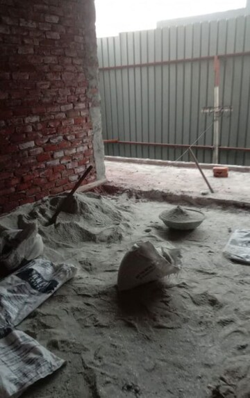 Parking in 3 BHK Builder Floor at Ashok Nagar – for Sale