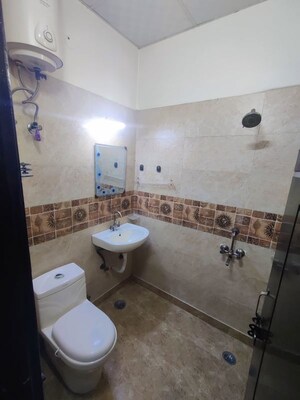 Bathroom in 1.5 BHK Apartment at RWA Apartments Sector 52, Sector 52 – for Rent
