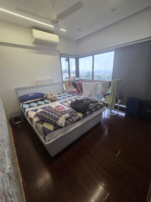 Bedroom in 1 BHK Apartment at Ghatkopar East – for Rent