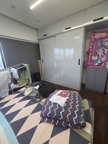 Bedroom in 1 BHK Apartment at Ghatkopar East – for Rent