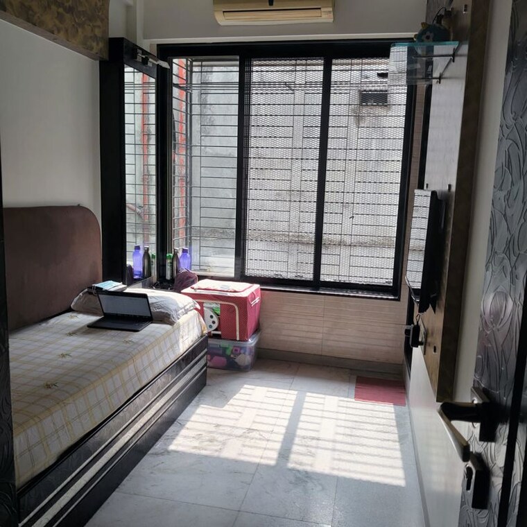 Bedroom, lakshachandi-queens-boulevard 5 Bedroom 4800 Sq.Ft. Villa In Walkeshwar Mumbai 9931274