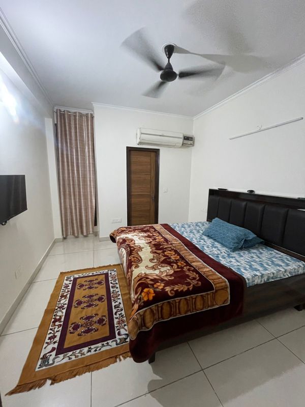 2 BHK + Pooja Room Builder Floor For Rent in Gillco Valley