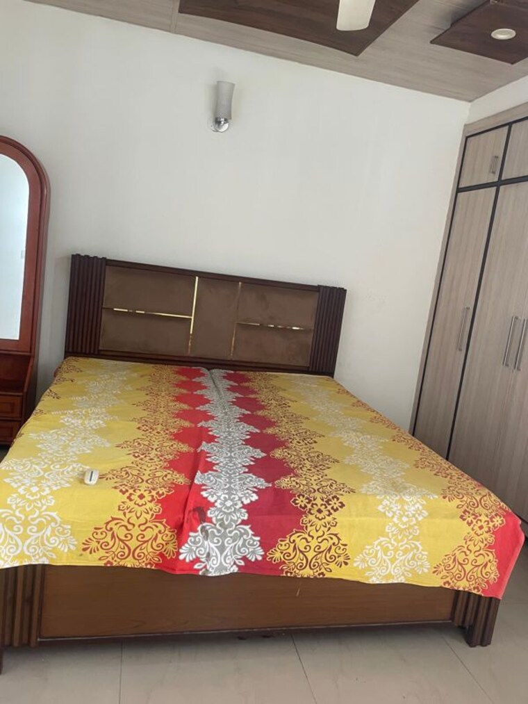 Bedroom, vip road 3 Bedroom 1750 Sq.Ft. Apartment In Vip Road Zirakpur 9931317