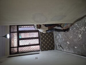 Bedroom in 2.5 BHK Builder Floor at Mayur Vihar – for Sale