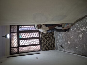 Bedroom in 2.5 BHK Builder Floor at Mayur Vihar – for Sale